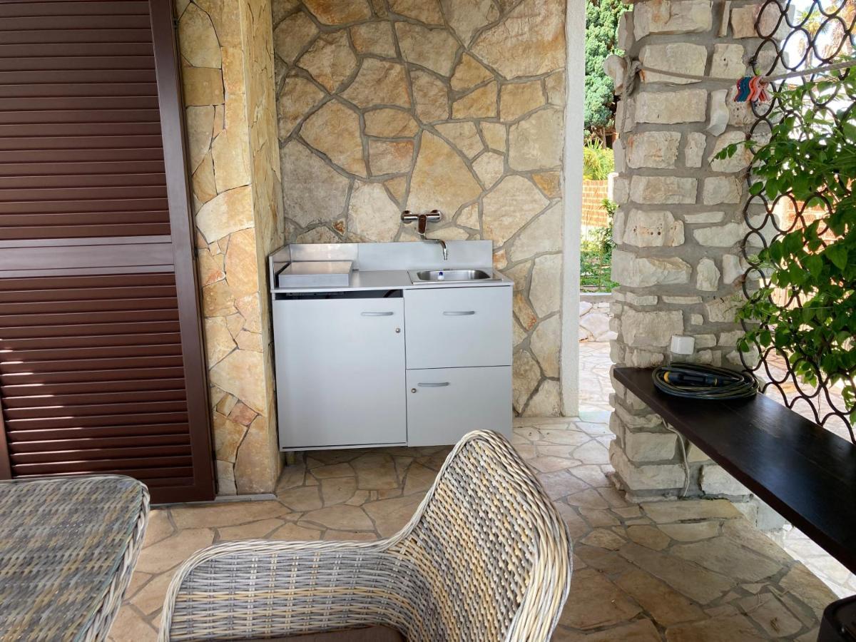 Karigador Beach House Екстер'єр фото