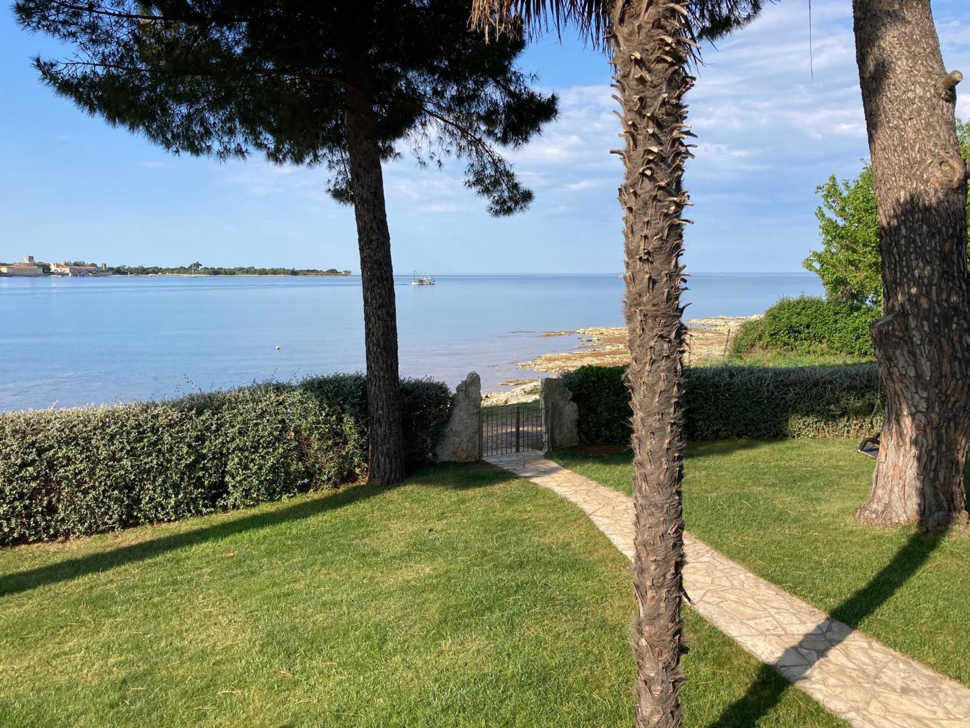 Karigador Beach House Екстер'єр фото