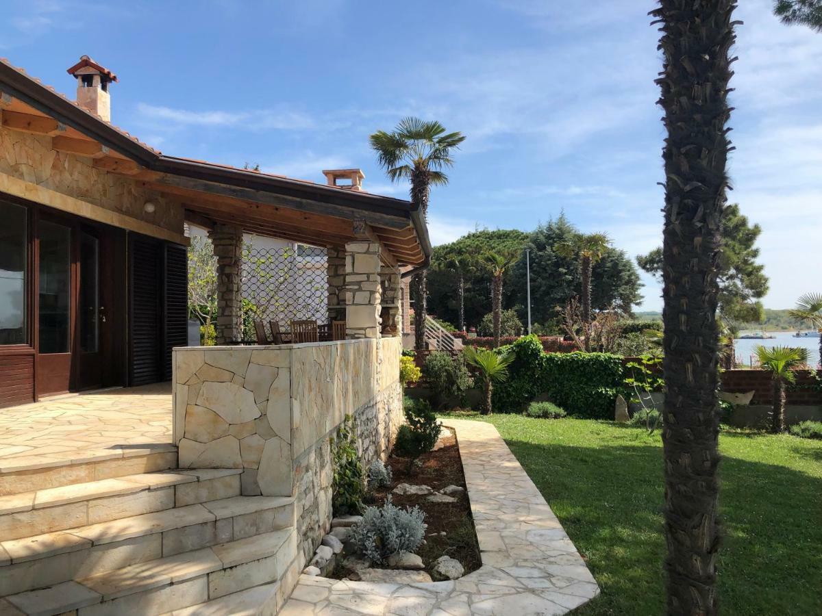 Karigador Beach House Екстер'єр фото
