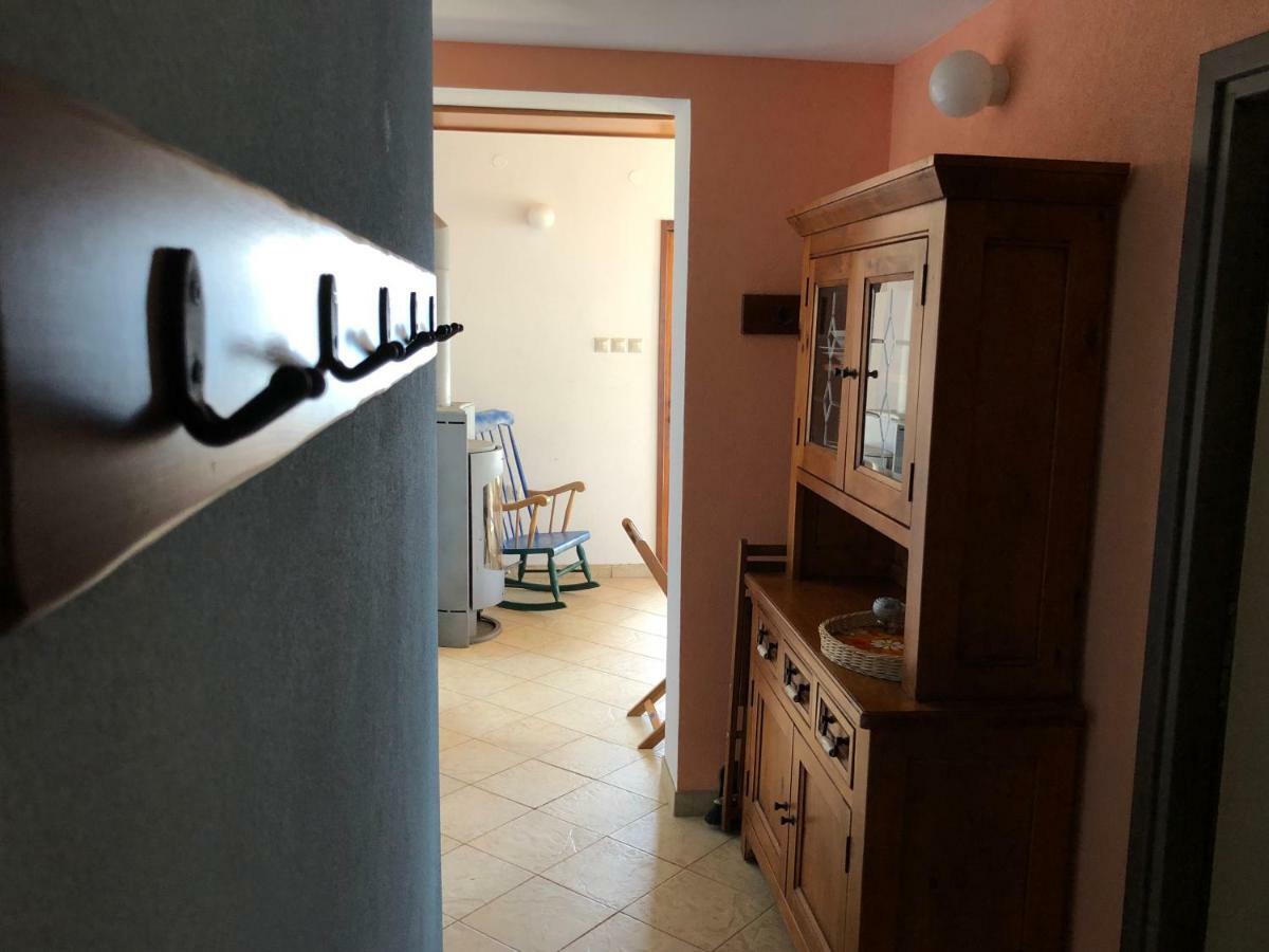 Karigador Beach House Екстер'єр фото